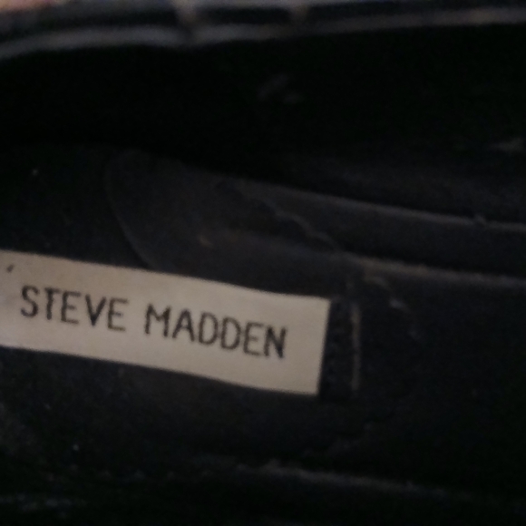 Steve Madden Red and Black Plaid Flats - Picture 4 of 5